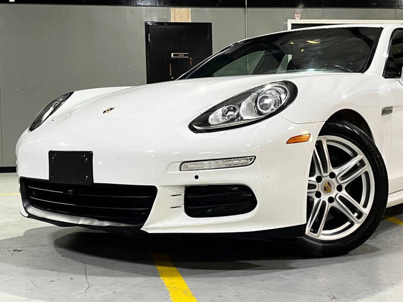 2014 Porsche Panamera 4