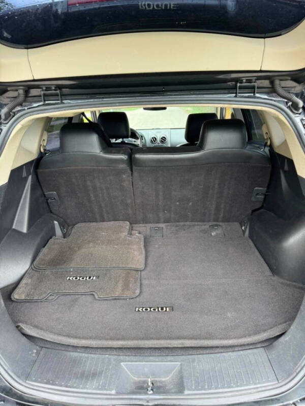 2011 Nissan Rogue S Krom
