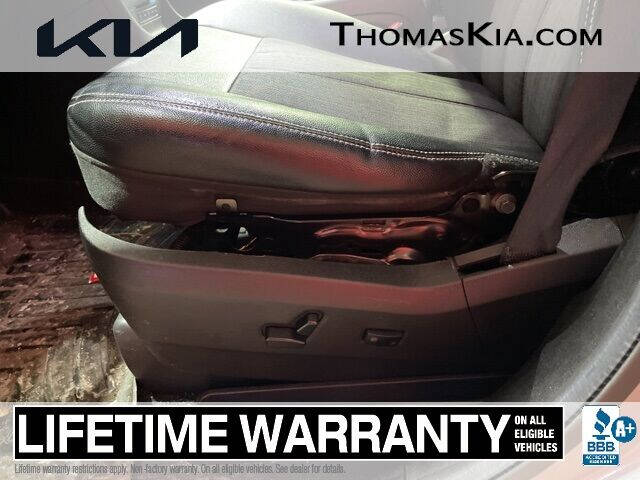 2016 Chrysler Town and Country S