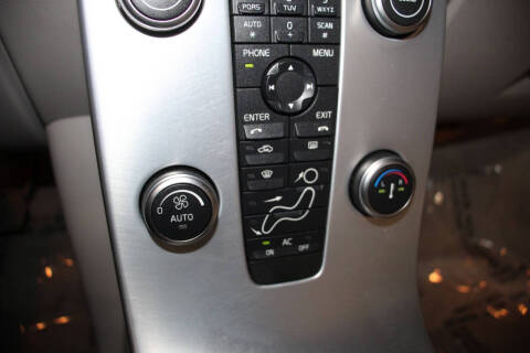 2012 Volvo C70 T5 Premier Plus