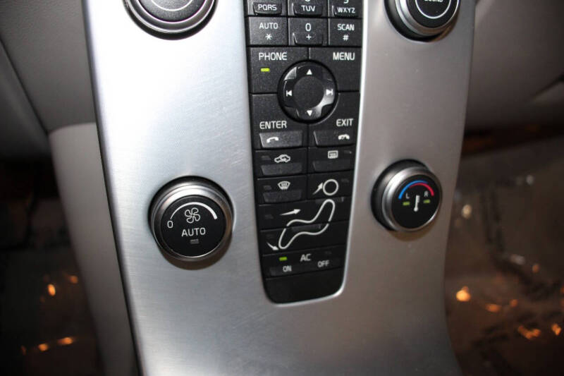 2012 Volvo C70 T5 Premier Plus