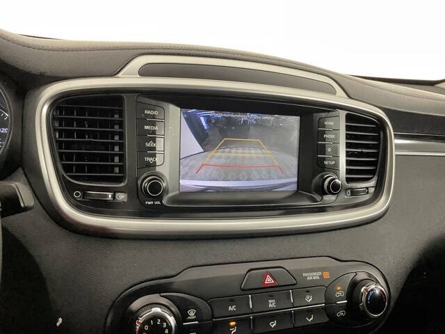 2020 Kia Sorento LX V6