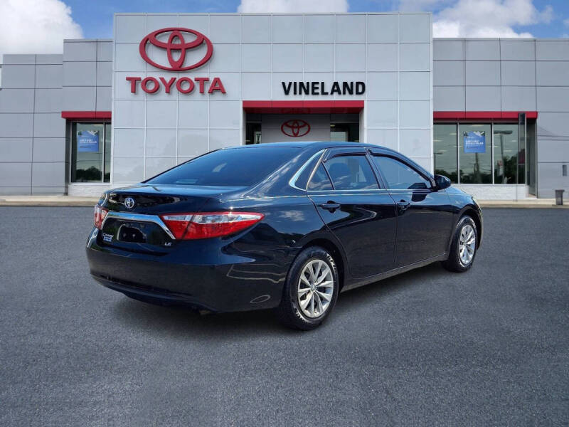 2016 Toyota Camry LE