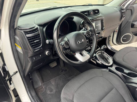 2018 Kia Soul +