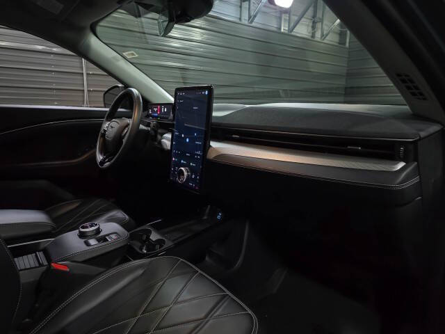 2023 Ford Mustang Mach-E Select