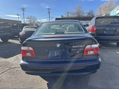 2001 BMW 5 Series 525i
