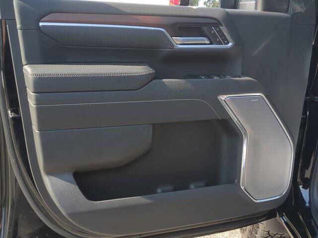 2025 GMC Sierra 2500HD