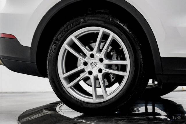 2023 Porsche Cayenne