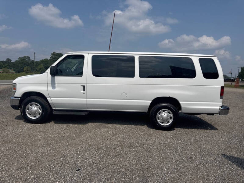2013 Ford E-Series E-350 SD XLT