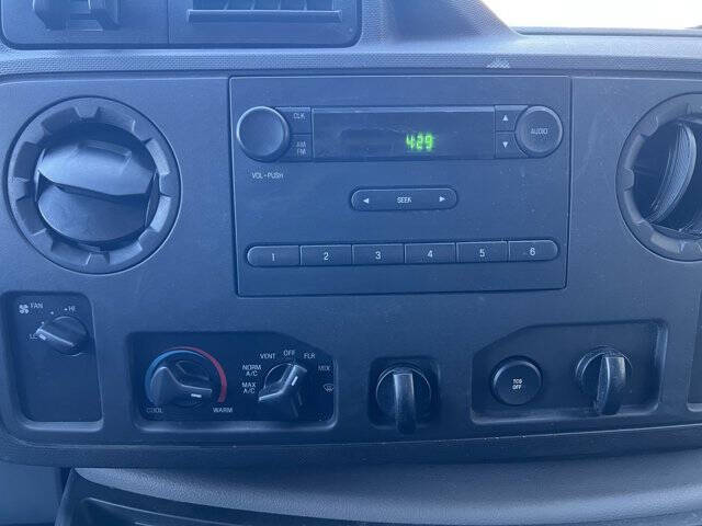 2014 Ford E-Series E-350 SD