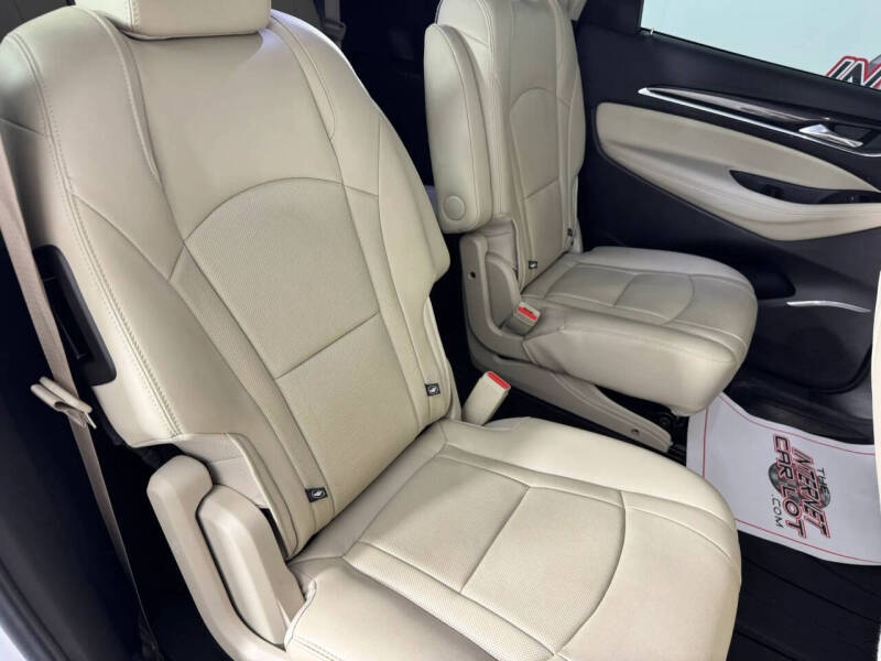 2020 Buick Enclave Essence