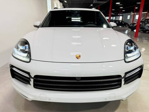 2022 Porsche Cayenne Platinum Edition