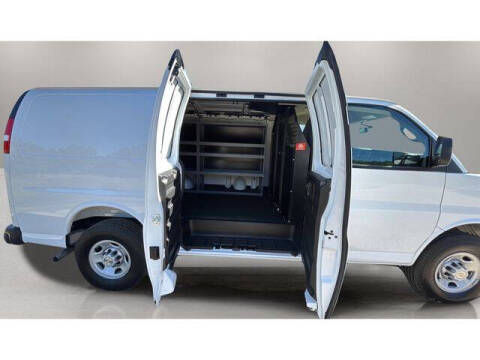 2025 Chevrolet Express 2500