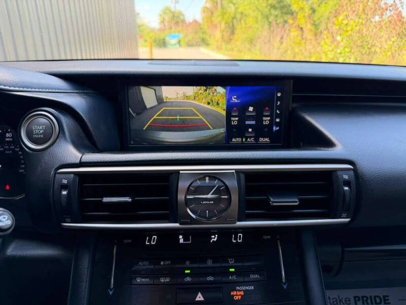 2018 Lexus IS 300