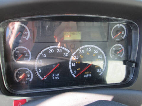 2007 Freightliner Business class M2