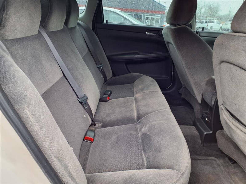 2011 Chevrolet Impala LS