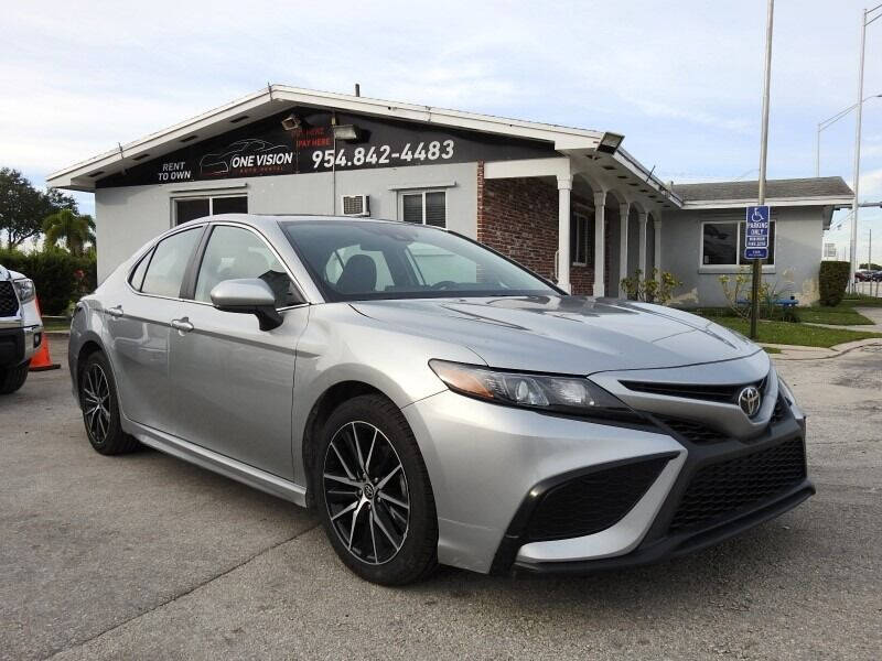 2021 Toyota Camry Sedan