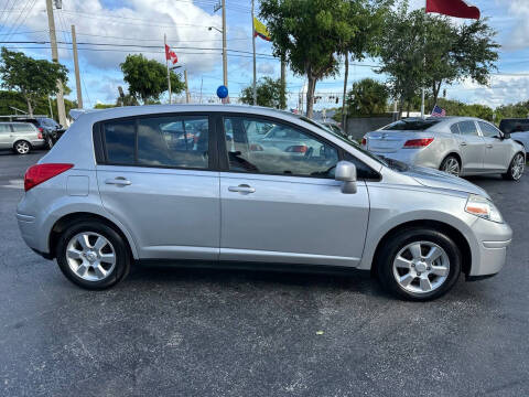 2012 Nissan Versa 1.8 S