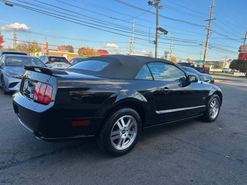 2006 Ford Mustang