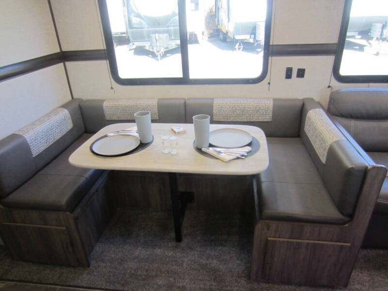 2022 Keystone RV Zinger Series 328SB