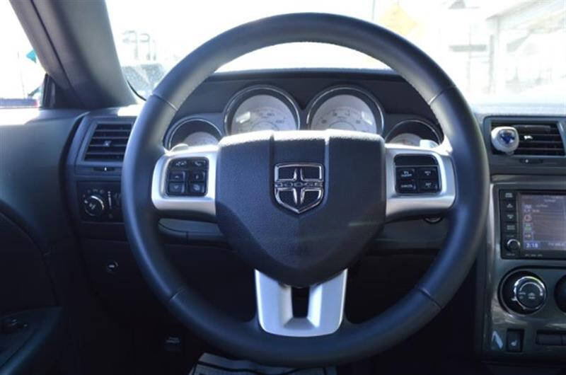 2013 Dodge Challenger SXT