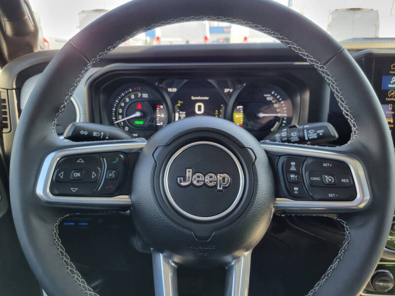 2025 Jeep Wrangler Sahara 4xe