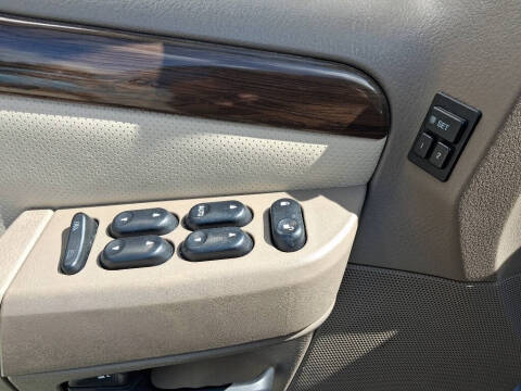 2004 Ford Explorer Eddie Bauer