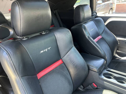 2009 Dodge Challenger SRT8