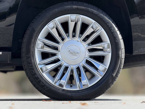 2019 Cadillac Escalade Platinum