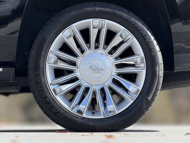 2019 Cadillac Escalade Platinum