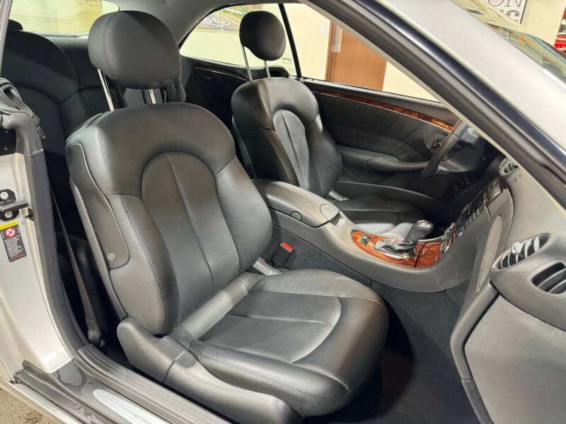 2005 Mercedes-Benz CLK CLK 320