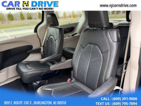 2017 Chrysler Pacifica Touring-L Plus