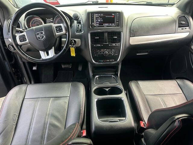 2016 Dodge Grand Caravan R/T