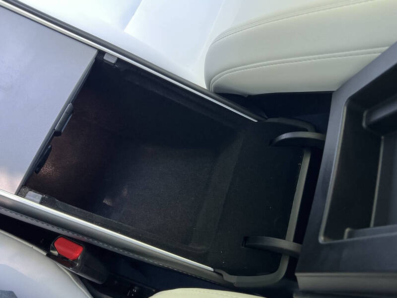 2024 Tesla Model Y Performance