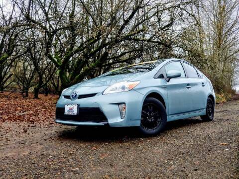 2013 Toyota Prius for sale at M AND S CAR SALES LLC in Independence OR