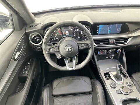 2022 Alfa Romeo Stelvio Veloce