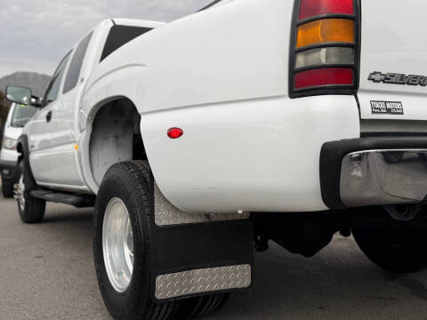 2002 Chevrolet Silverado 3500 LS