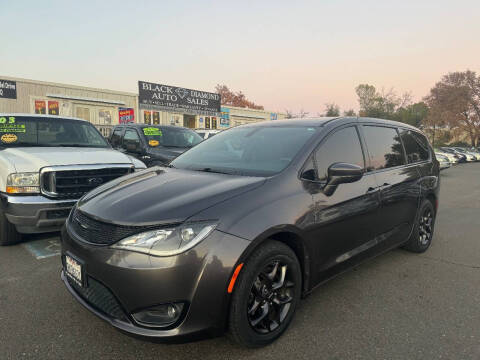 2018 Chrysler Pacifica for sale at Black Diamond Auto Sales Inc. in Rancho Cordova CA