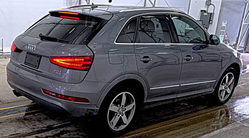 2015 Audi Q3 2.0T quattro Premium Plus