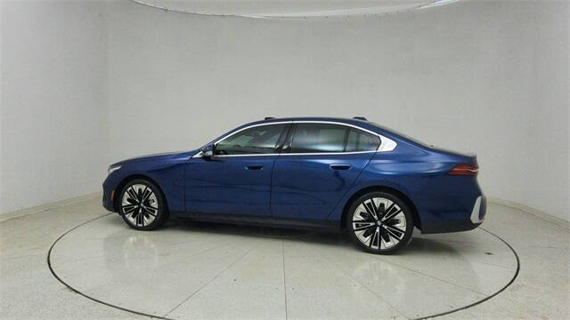 2026 BMW 5 Series 530i