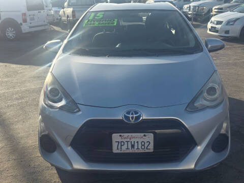 2015 Toyota Prius c Two