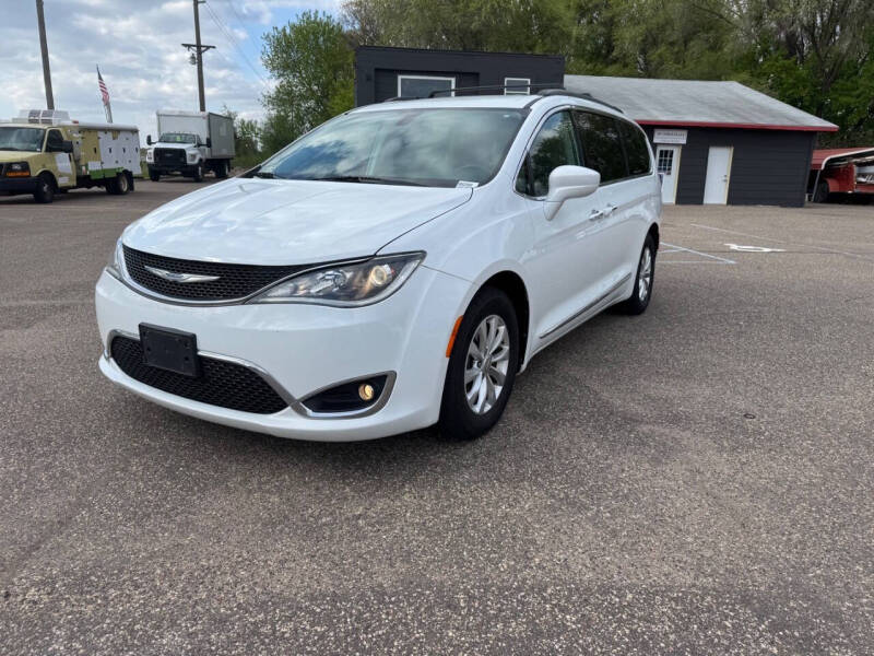 2017 Chrysler Pacifica Touring Plus