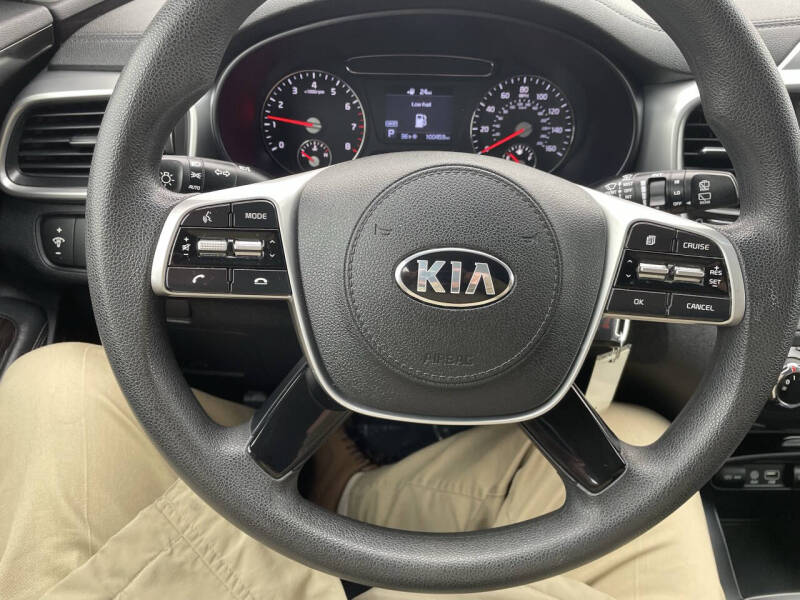 2020 Kia Sorento LX V6