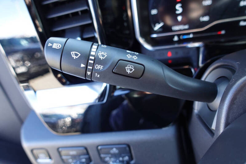 2024 GMC Sierra 1500 Elevation Standard