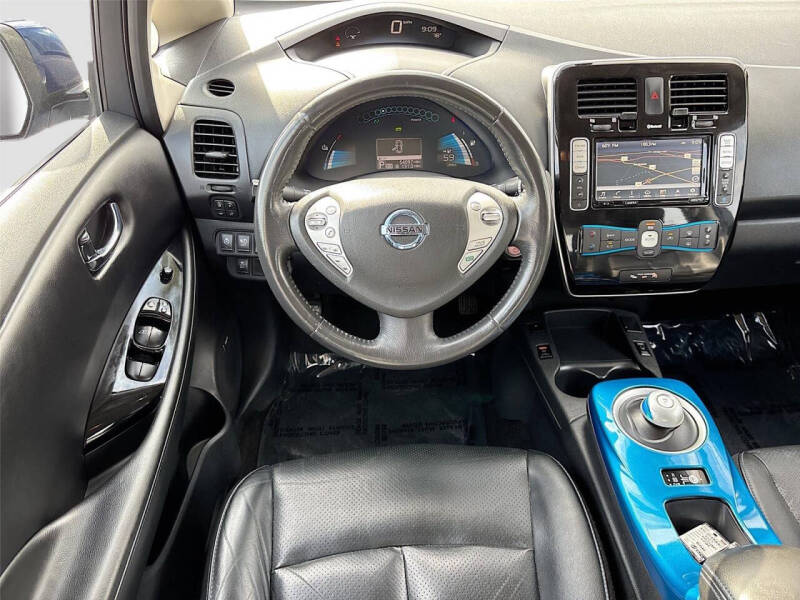 2017 Nissan LEAF SL