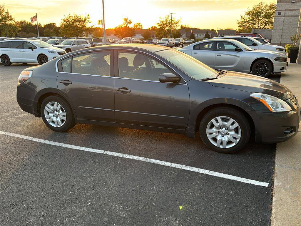 2011 Nissan Altima for sale at Victoria Auto Sales in Victoria, MN