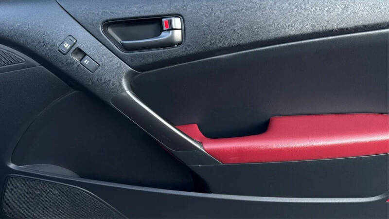 2011 Hyundai Genesis Coupe