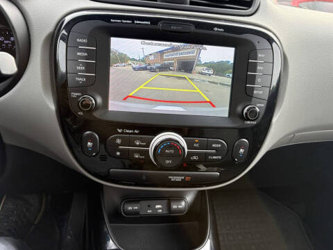 2019 Kia Soul +