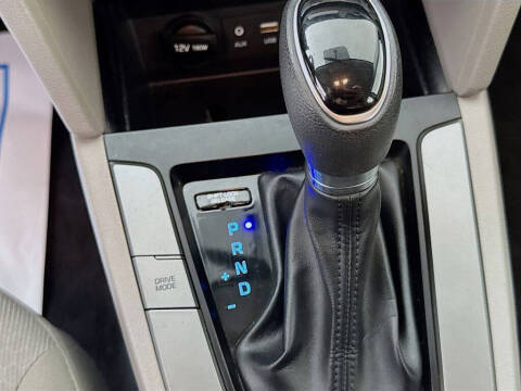 2018 Hyundai Elantra
