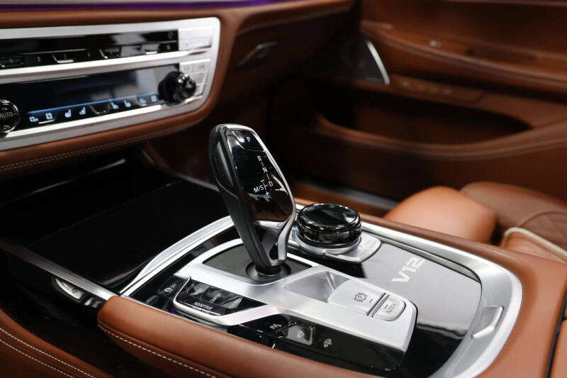 2022 BMW 7 Series M760i xDrive